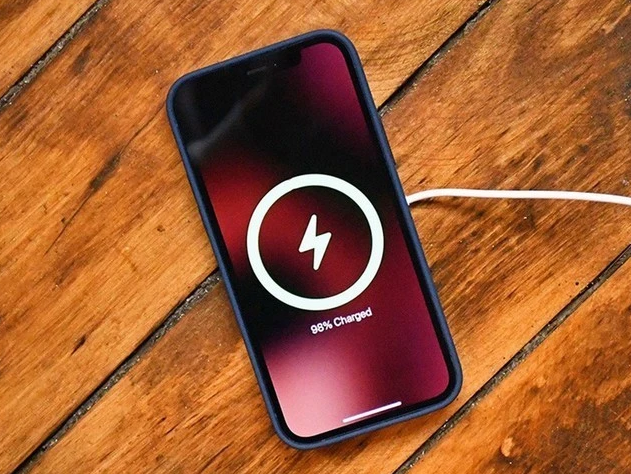 中站苹果手机维修分享iPhone 12可以随便充电吗 
